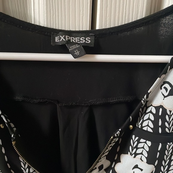 Express Tank - Picture 2 of 6